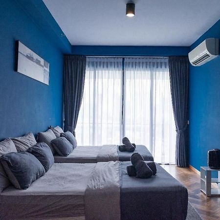 Deluxe Seaview Suite Twin Bed By The Only Bnb Tanjung Tokong Eksteriør billede