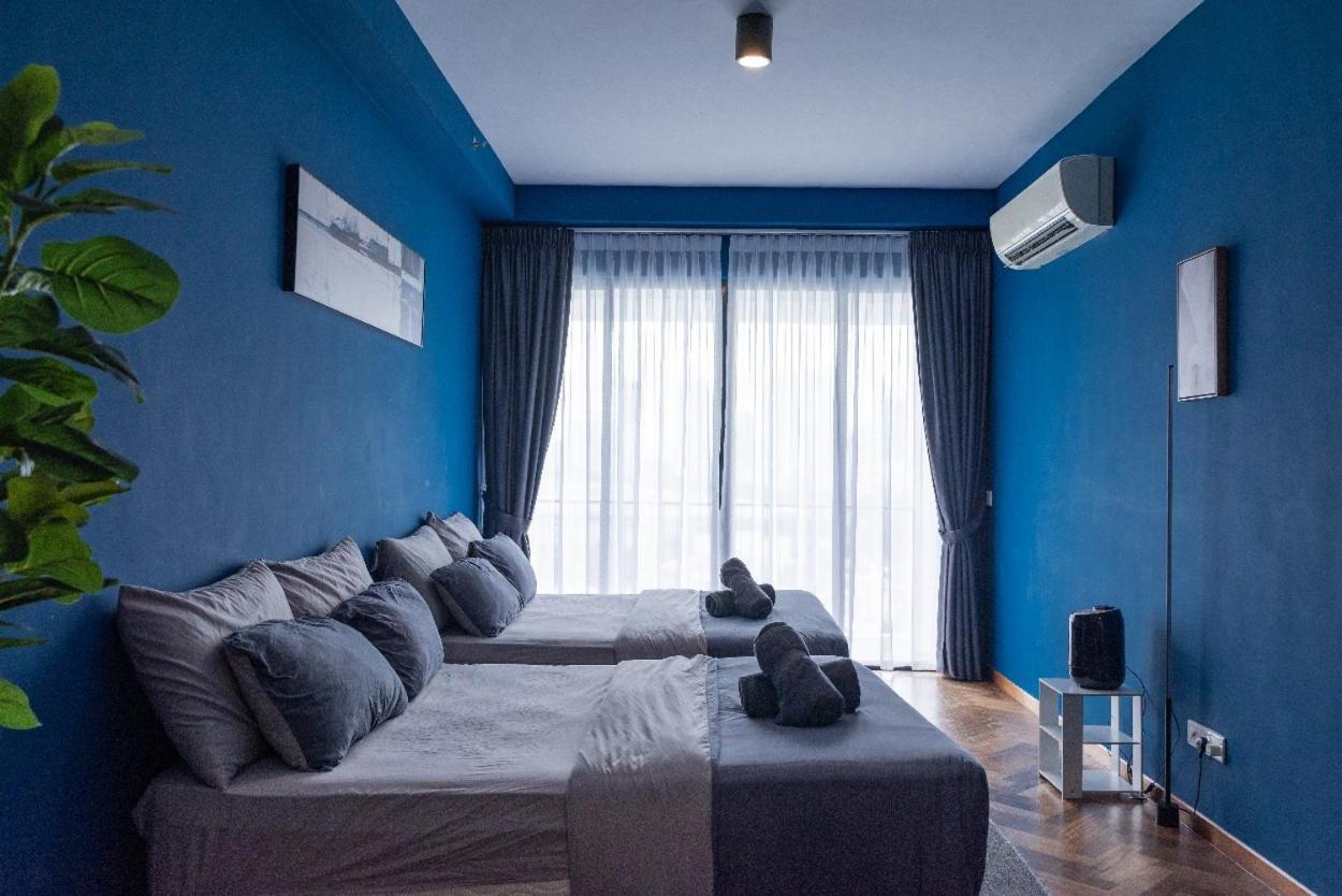 Deluxe Seaview Suite Twin Bed By The Only Bnb Tanjung Tokong Eksteriør billede